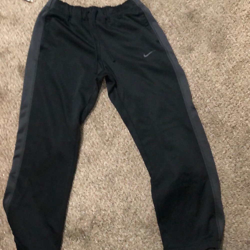 Therma-Fit Nike Black and Gray Sweatpants